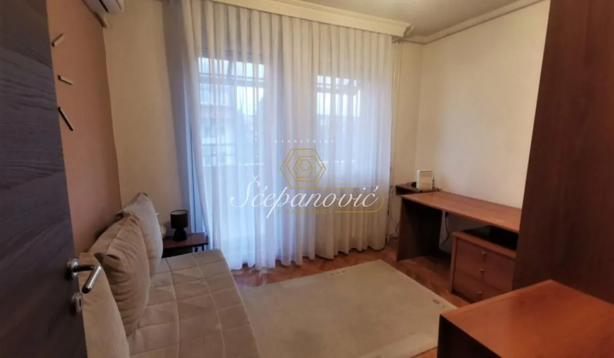 Prodaja, petosoban stan, 121m², Nova Detelinara, Novi Sad Sve Podlokacije