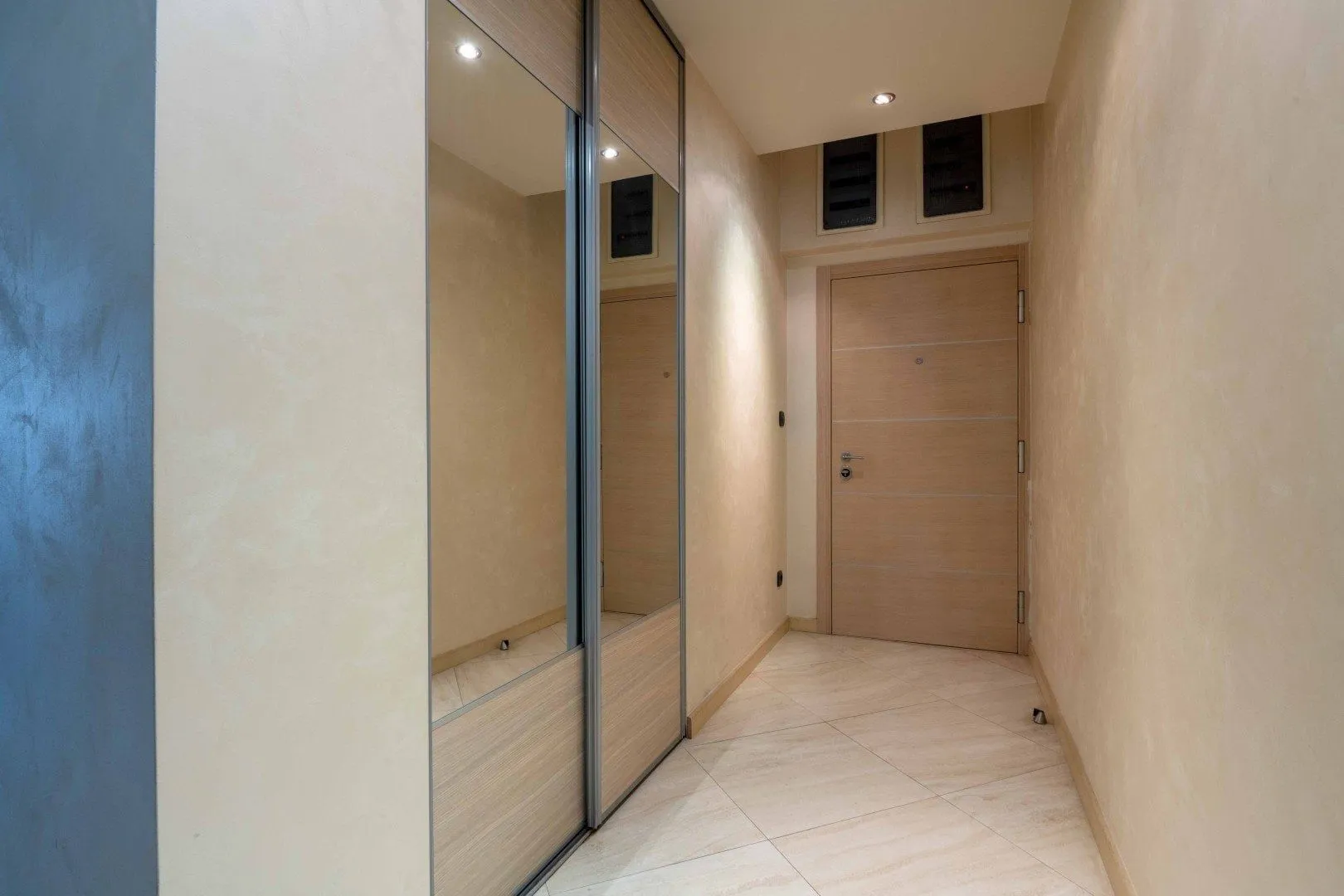 Sale, three bedroom apartment, 89m², Rozino, Budva