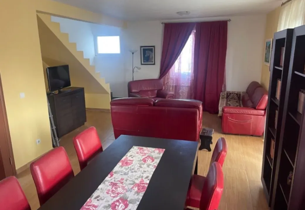 Izdavanje, trosoban stan, 141m², Donja Gorica, Podgorica