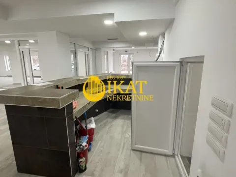 Poslovni prostor in Nova Pazova