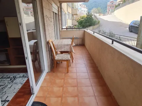 Rent, one bedroom apartment, 55m², Budva, Crna Gora - image 10