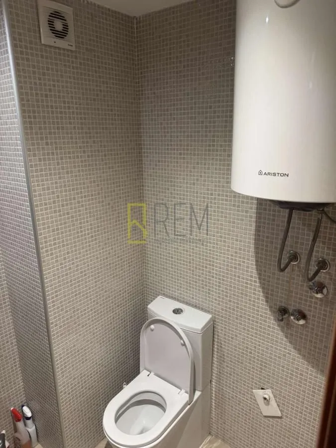 Prodaja, jednosoban stan, 49m², Tološka šuma, Podgorica