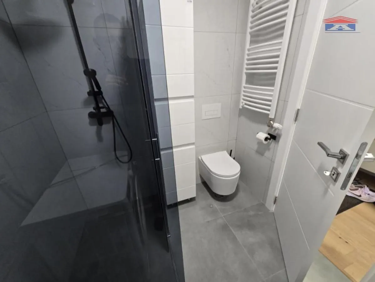Izdavanje, jednosoban stan, 38m², Telep, Novi Sad Sve Podlokacije