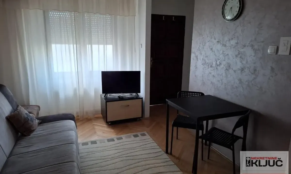 Rent, studio apartment, 20m², Bulevar Oslobodjenja, Novi Sad Sve Podlokacije