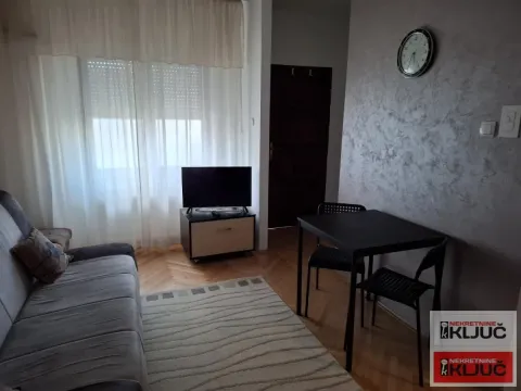 Stan in Bulevar Oslobodjenja
