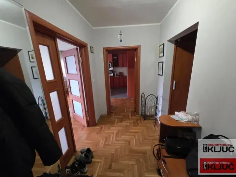 Prodaja, četvorosoban stan, 107m², Nova Detelinara, Novi Sad Sve Podlokacije - image 5