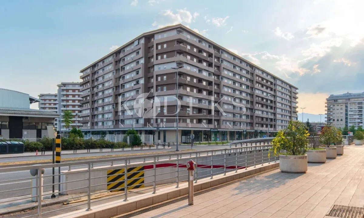 Izdavanje, jednosoban stan, 47m², Central Point, Podgorica