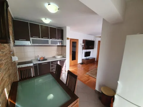 Izdavanje, stan, 44m², Blok 9, Podgorica - image 10