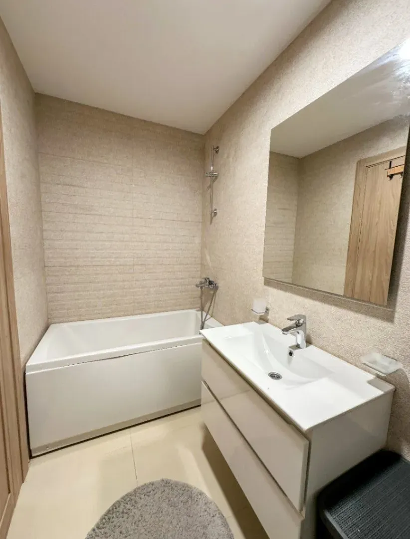 Izdavanje, dvosoban stan, 69m², Master Kvart, Podgorica