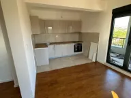 Izdavanje, dvosoban stan, 100m², Zagorič, Podgorica - image 5