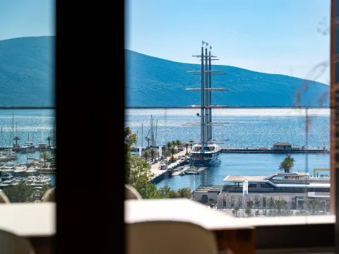 Prodaja, dvosoban stan, 154m², Porto Montenegro, Tivat - image 12