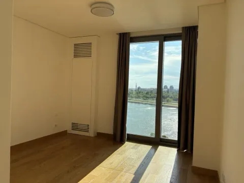 Izdavanje, trosoban stan, 92m², Savski Venac, Beograd - image 9