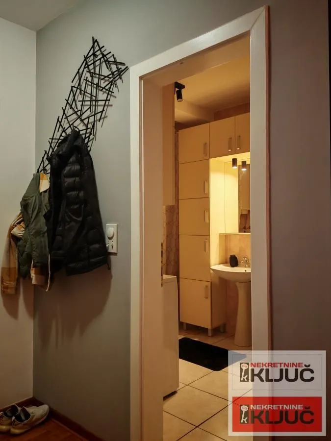 Prodaja, dvosoban stan, 50m², Grbavica, Novi Sad Sve Podlokacije