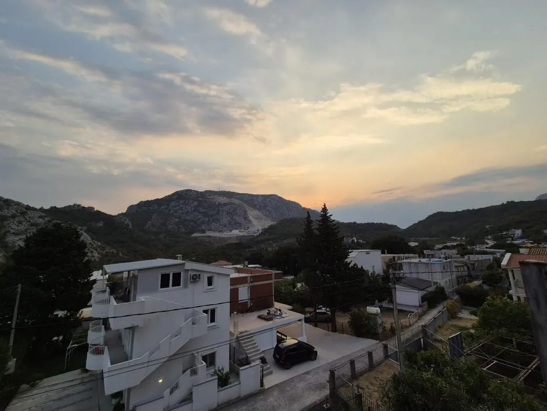 Prodaja, kuća, 180m², Sutomore, Bar