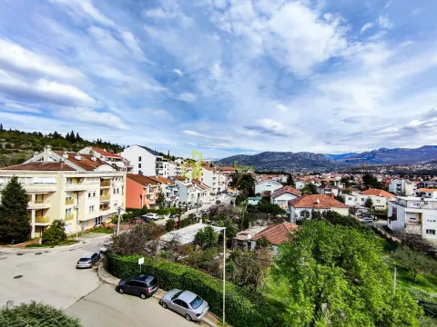 Izdavanje, trosoban stan, 162m², Gorica C, Podgorica - image 10