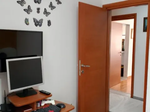 Prodaja, dvosoban stan, 54m², Stari Aerodrom, Podgorica - image 10