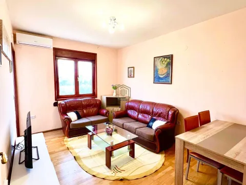 Izdavanje, jednosoban stan, 38m², Pobrežje, Podgorica - image 2