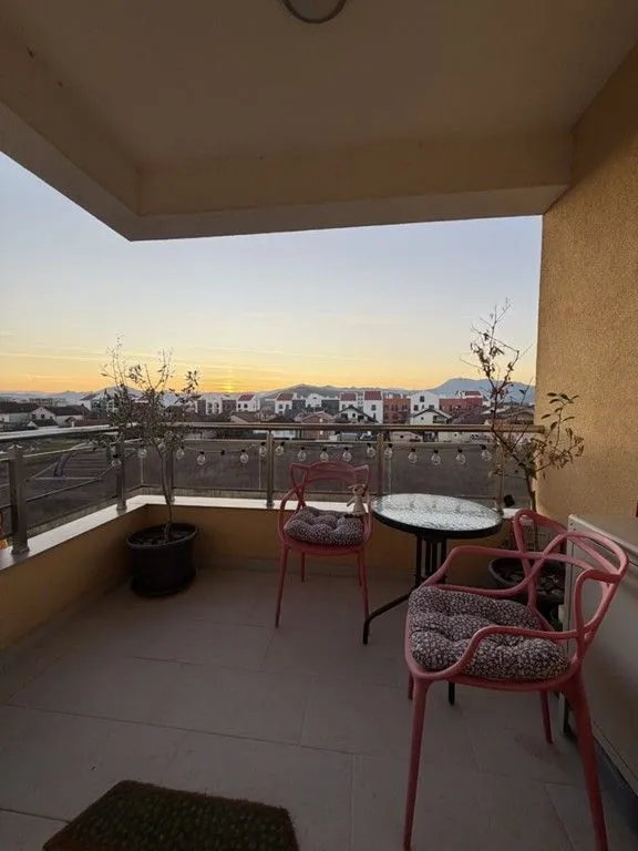 Izdavanje, jednosoban stan, 50m², Zabjelo, Podgorica