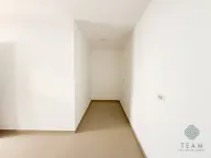 Izdavanje, poslovni prostor, 150m², Stari Aerodrom, Podgorica - image 6