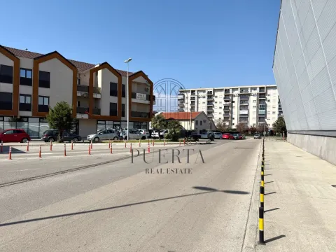 Rent, two bedroom apartment, 56m², City Kvart, Podgorica - image 16