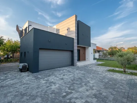 Izdavanje, kuća, 180m², Gornja Gorica, Podgorica - image 3