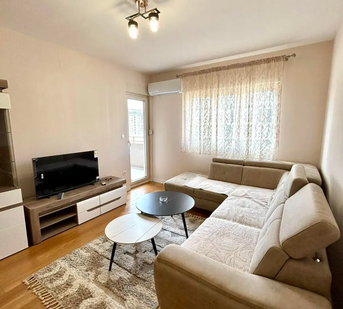 Rent, one bedroom apartment, 49m², Central Point, Podgorica