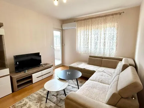 Rent, one bedroom apartment, 49m², Central Point, Podgorica - image 4