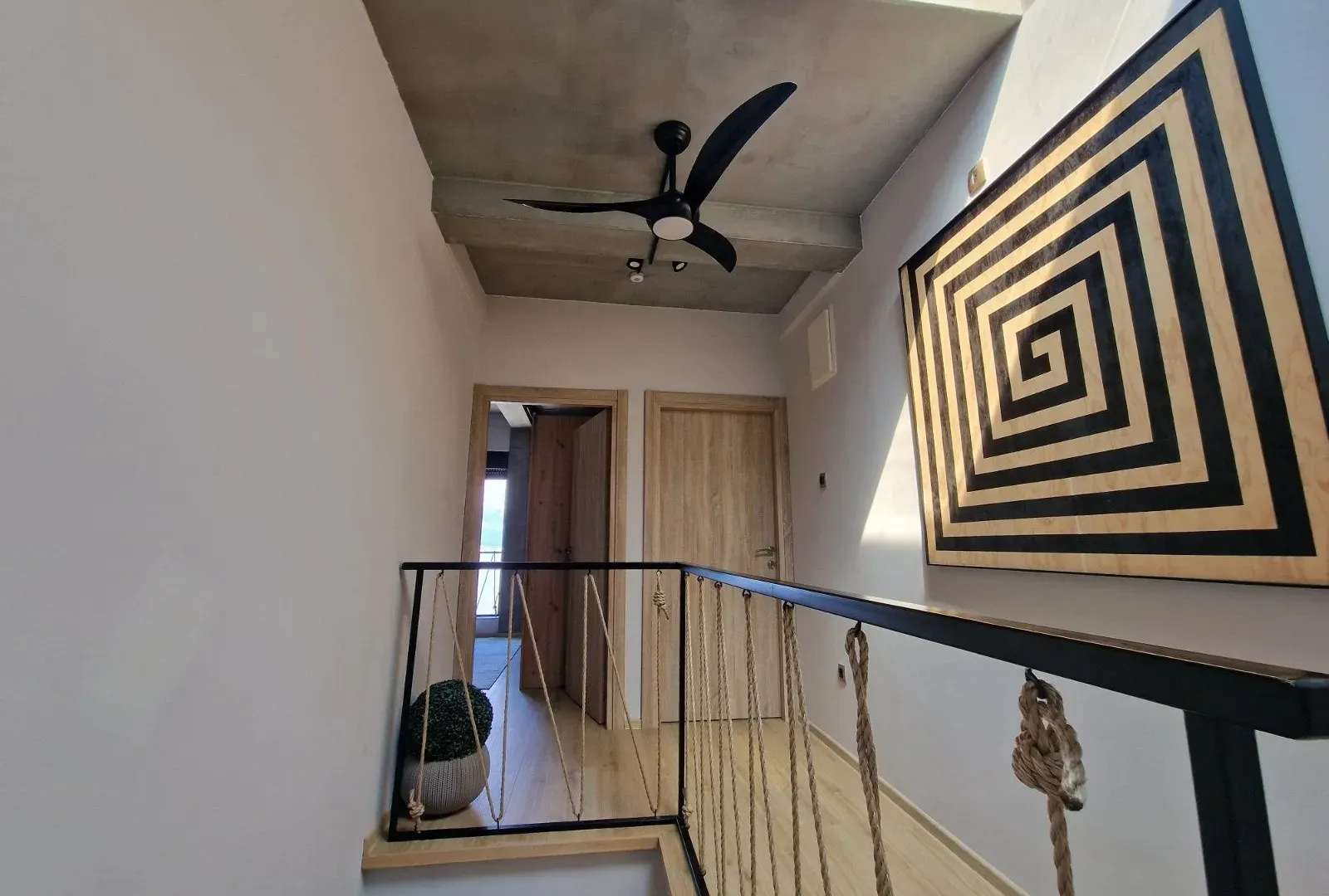 Prodaja, kuća, 280m², Krašići, Tivat