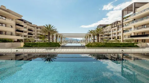 Rent, one bedroom apartment, 74m², Porto Montenegro, Tivat - image 13