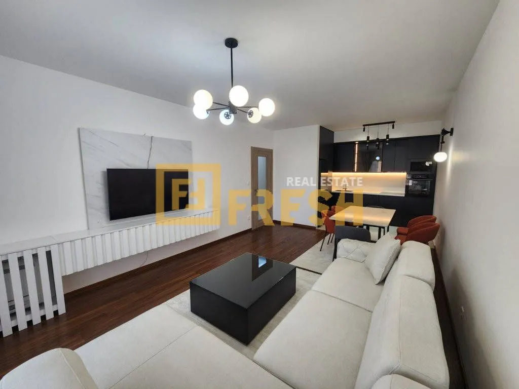 Izdavanje, dvosoban stan, 73m², Master Kvart, Podgorica