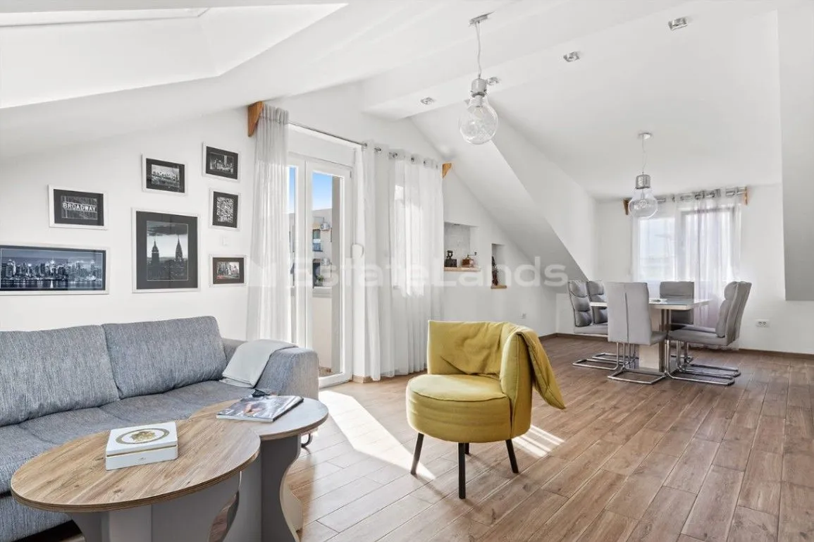 Izdavanje, dvosoban stan, 85m², Seljanovo, Tivat