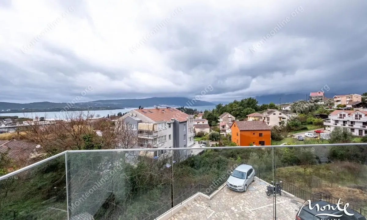 Sale, two bedroom apartment, 76m², Tivat, Crna Gora