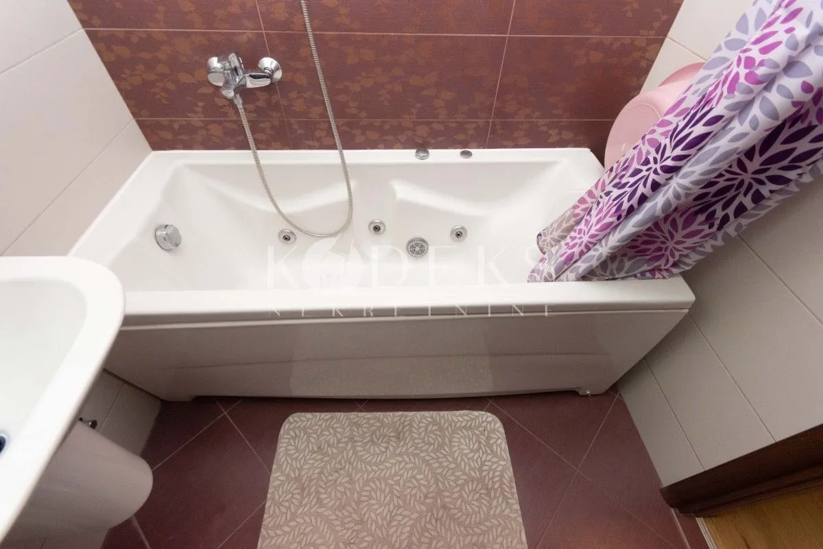 Rent, one bedroom apartment, 49m², 1 maj, Podgorica