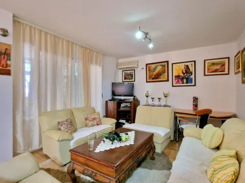 Sale, house, 165m², Bečići, Budva - image 19