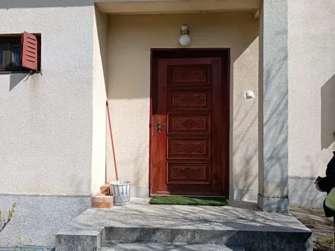 Sale, house, 300m², Sremčica, Beograd - image 12