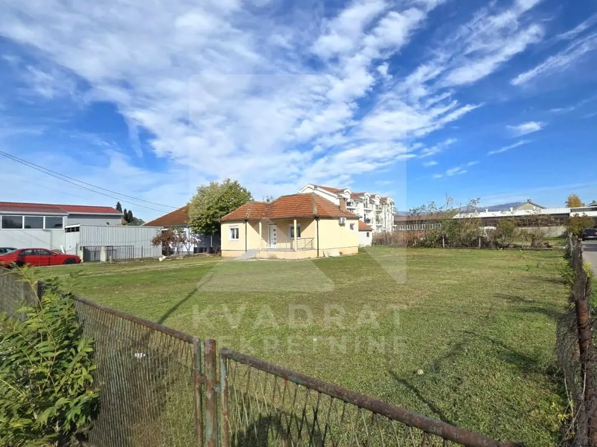 Izdavanje, poslovni prostor, 75m², Gornja Gorica, Podgorica