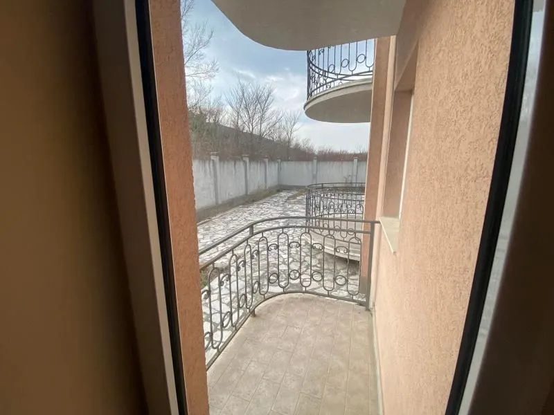 Sale, house, 687m², Kotor, Crna Gora