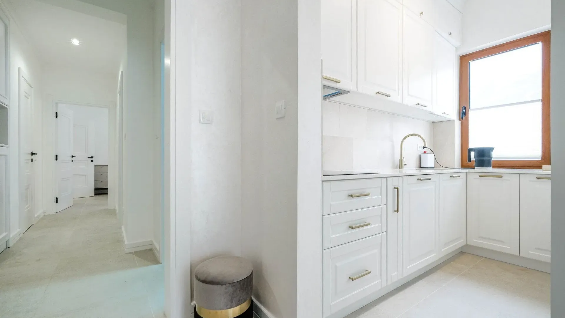 Prodaja, dvosoban stan, 87m², Bečići, Budva