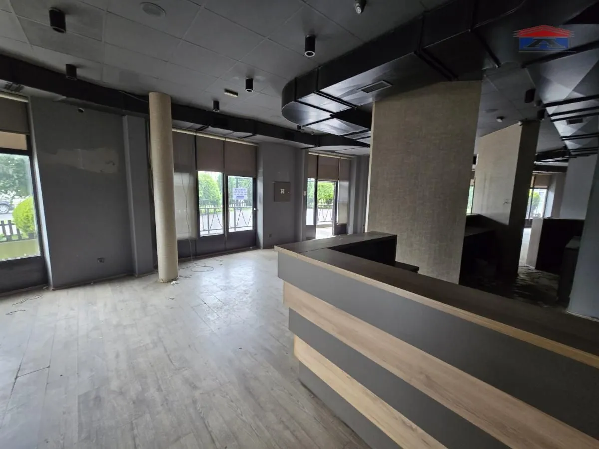 Rent, office space, 246m², Železnička Stanica, Novi Sad Sve Podlokacije