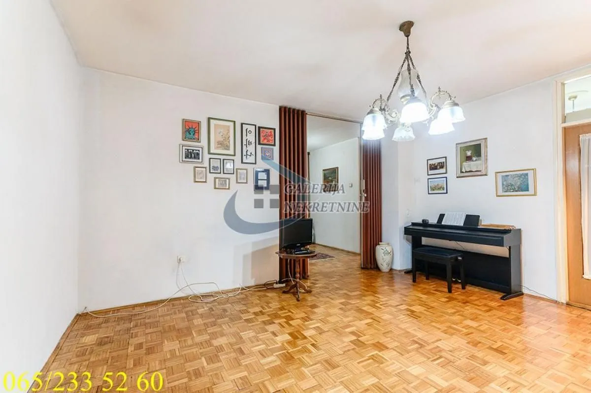 Prodaja, trosoban stan, 73m², Vračar Sve Podlokacije, Beograd