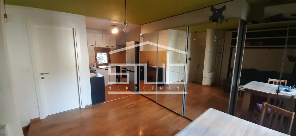 Sale, one bedroom apartment, 27m², Kalenić Pijaca, Vračar Sve Podlokacije