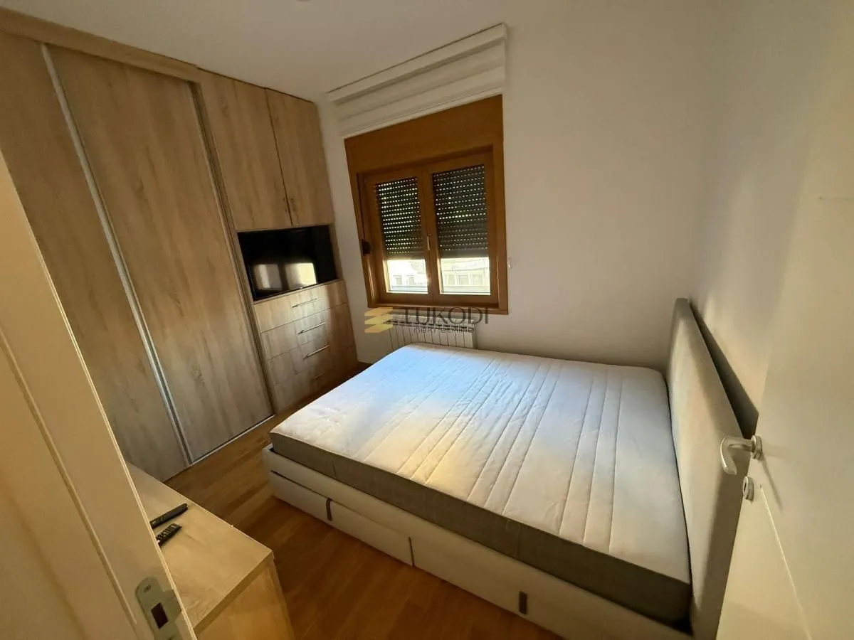 Rent, two bedroom apartment, 56m², Crveni Krst, Beograd