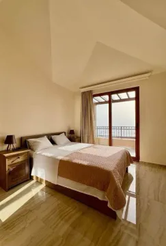 Izdavanje, kuća, 418m², Blizikuće, Budva - image 10