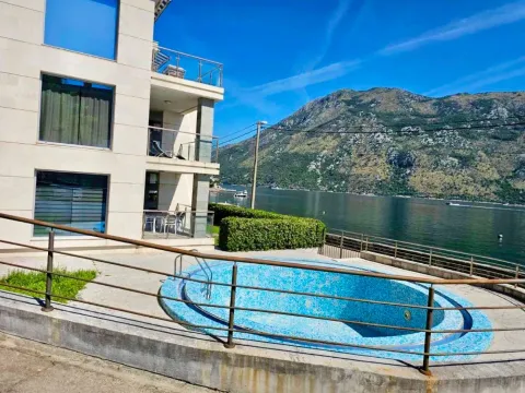 Sale, two bedroom apartment, 105m², Stoliv, Kotor - image 15