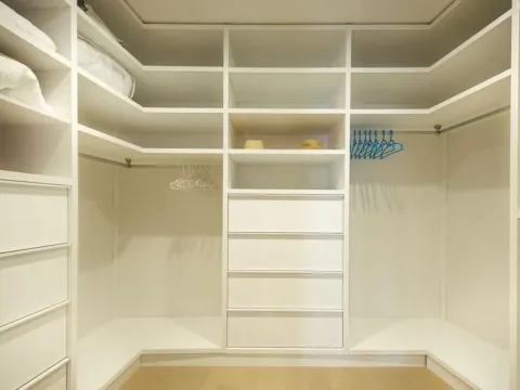 Sale, two bedroom apartment, 170m², Budva, Crna Gora - image 11