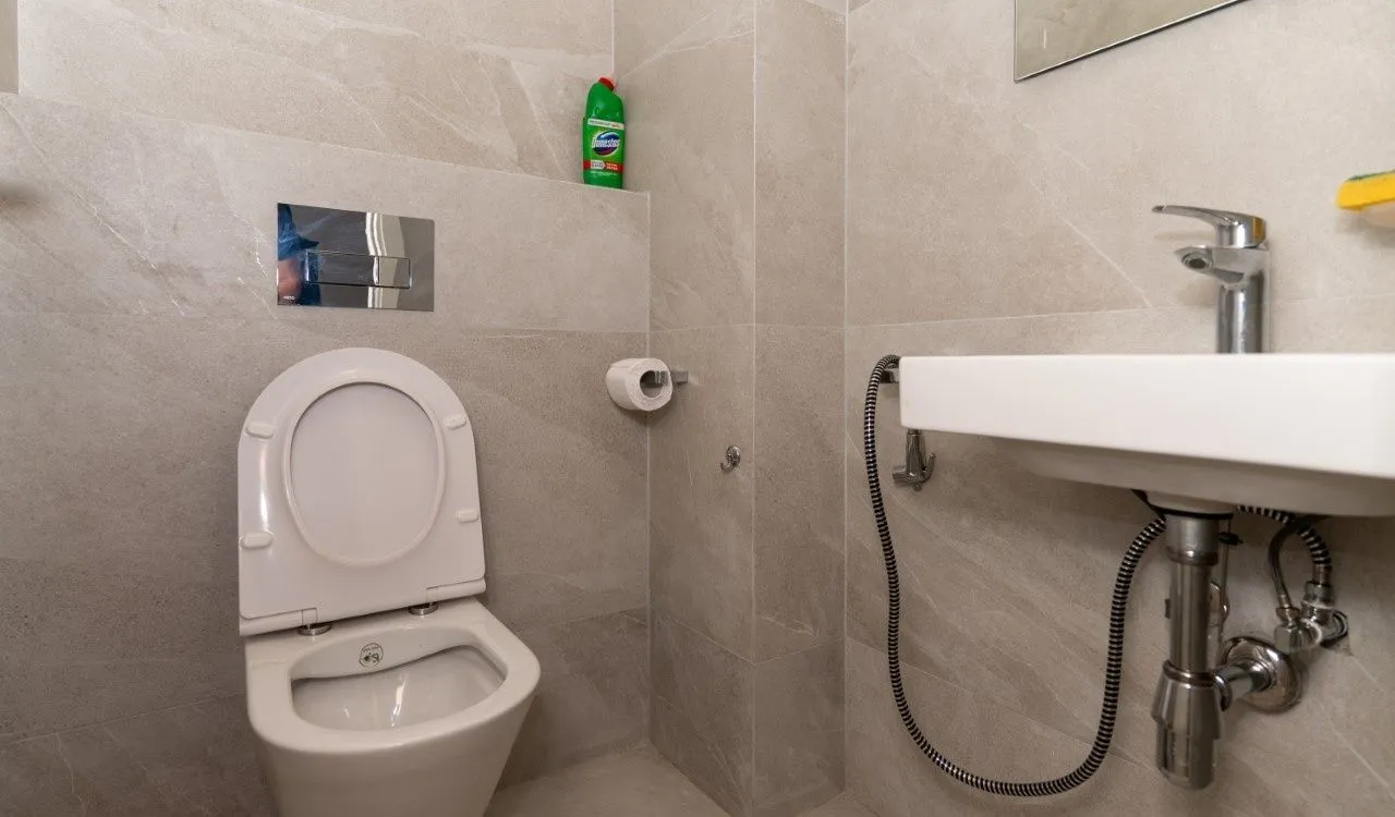 Izdavanje, dvosoban stan, 68m², Podgorica, Crna Gora