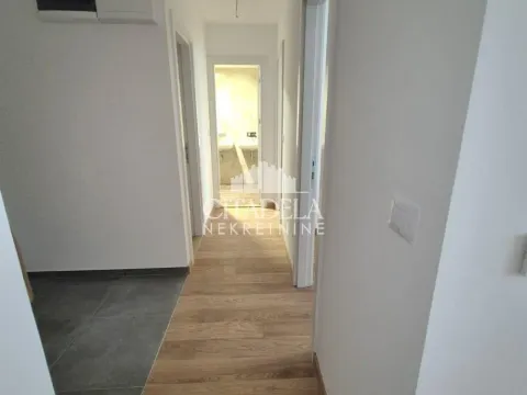 Sale, three bedroom apartment, 70m², Voždovac Sve Podlokacije, Beograd - image 11