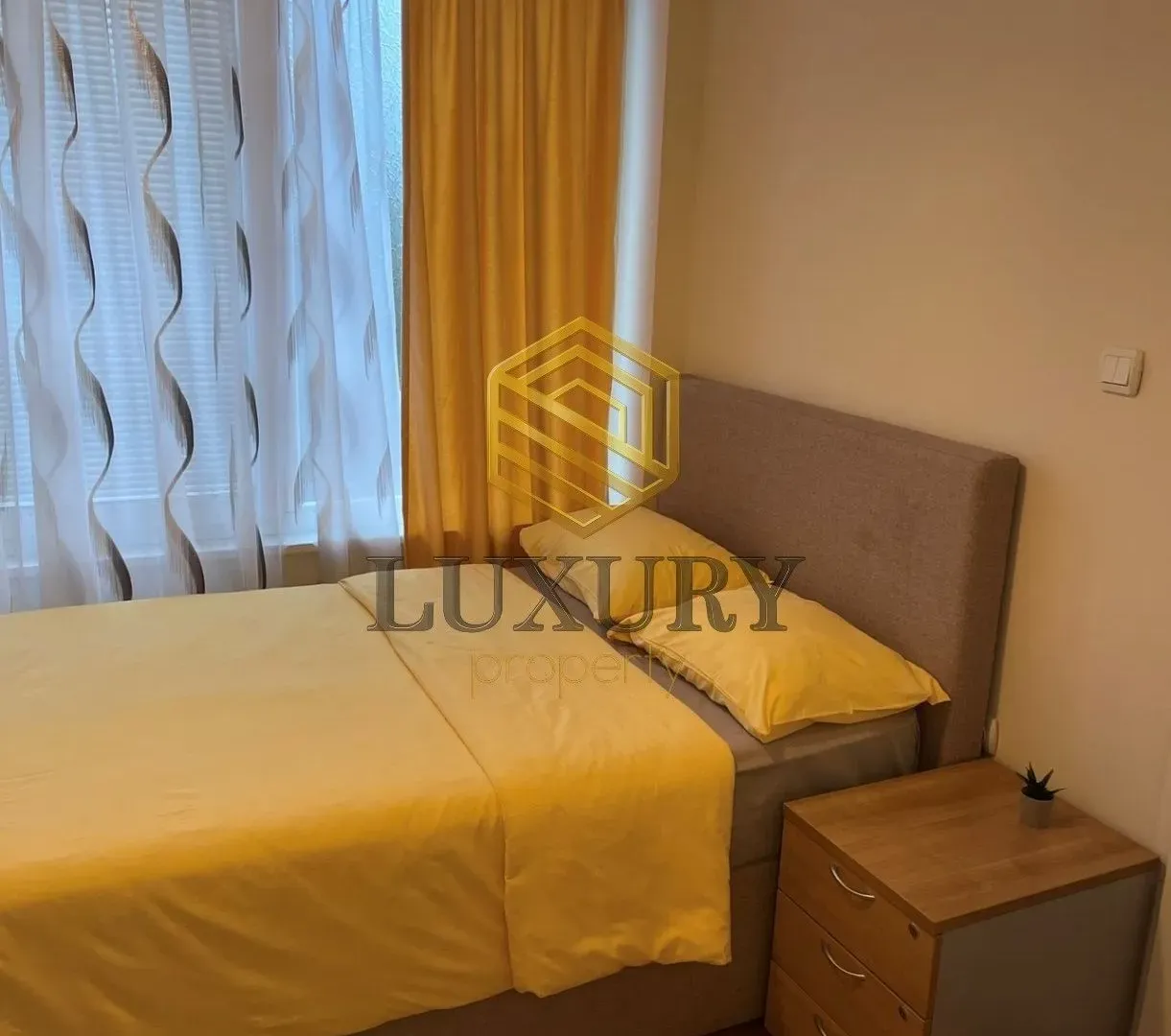 Rent, studio apartment, 200m², Zelenika, Podgorica