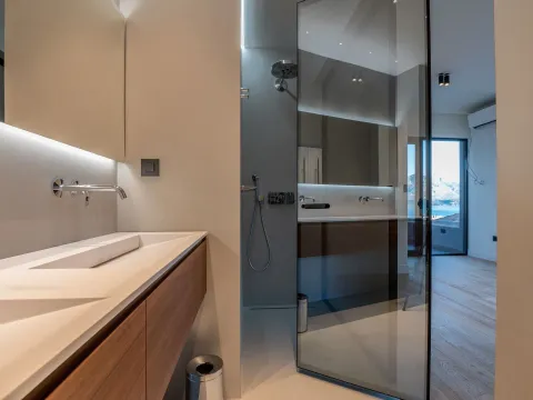 Sale, three bedroom apartment, 149m², Gospoština, Budva - image 16