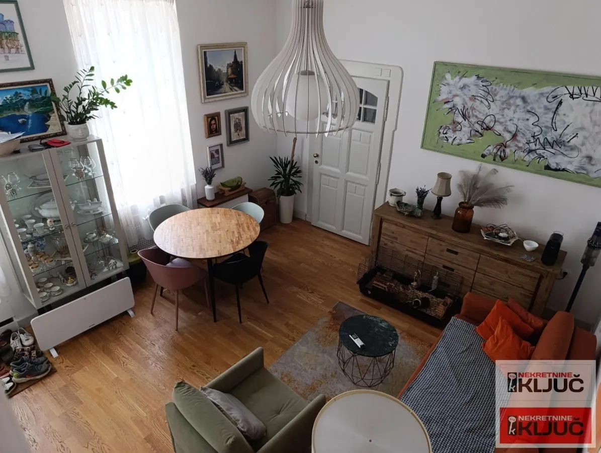 Prodaja, četvorosoban stan, 95m², Centar, Novi Sad